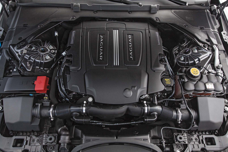 Illustration for article titled The Jaguar XE is surprisingly good